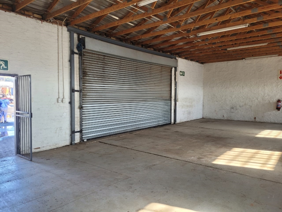 To Let commercial Property for Rent in Clayville Industria Gauteng