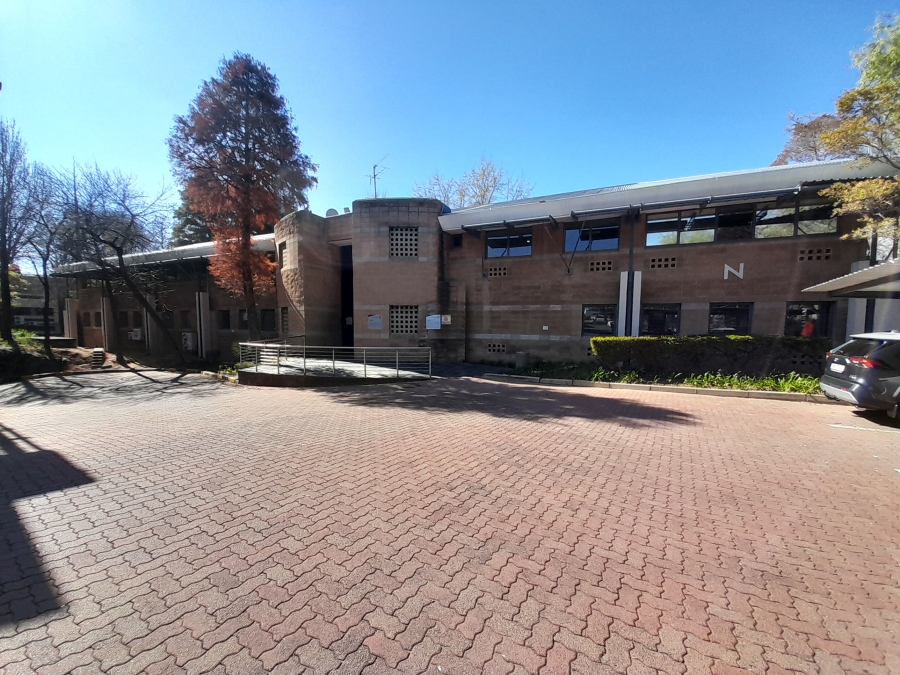 To Let commercial Property for Rent in Randjespark Gauteng