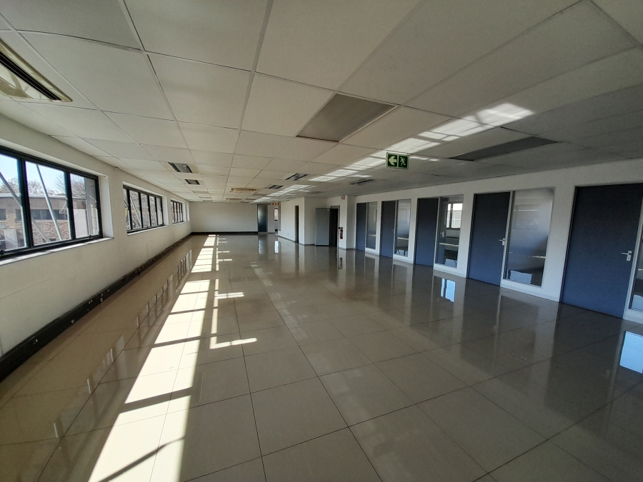 To Let commercial Property for Rent in Randjespark Gauteng
