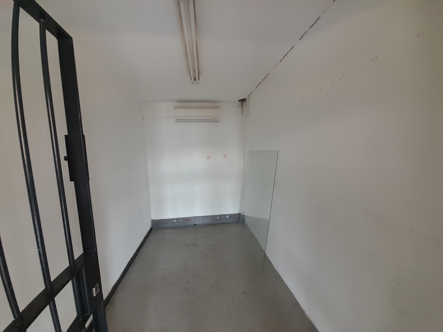 To Let commercial Property for Rent in Randjespark Gauteng