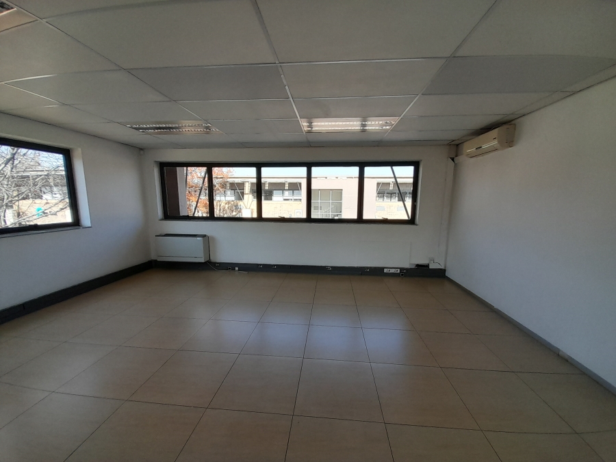 To Let commercial Property for Rent in Randjespark Gauteng
