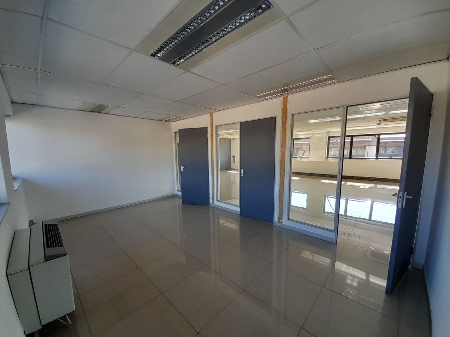 To Let commercial Property for Rent in Randjespark Gauteng