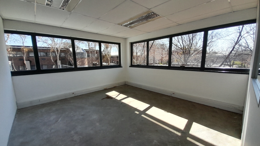 To Let commercial Property for Rent in Randjespark Gauteng