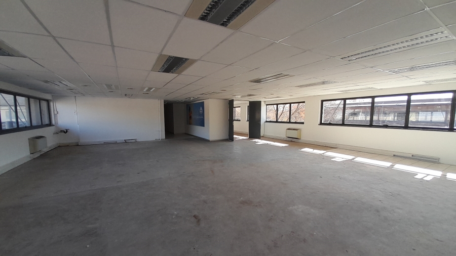 To Let commercial Property for Rent in Randjespark Gauteng