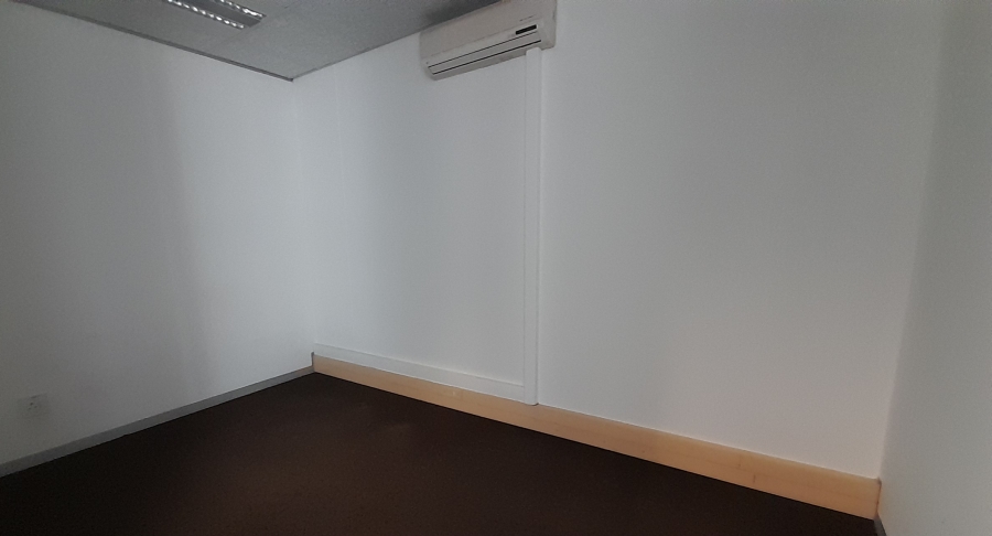 To Let commercial Property for Rent in Randjespark Gauteng