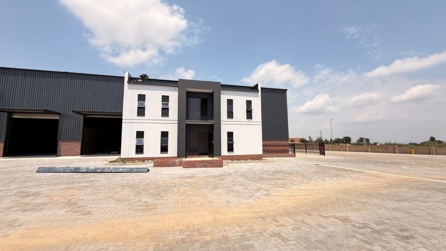 To Let commercial Property for Rent in Knoppieslaagte Gauteng