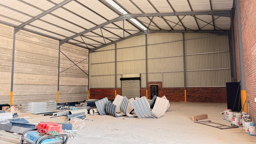 To Let commercial Property for Rent in Knoppieslaagte Gauteng