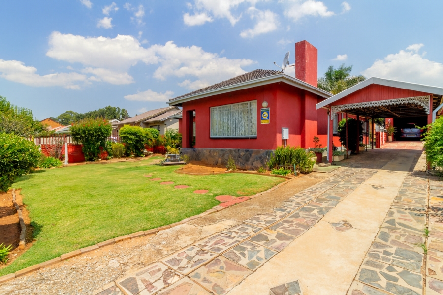 3 Bedroom Property for Sale in Florida Lake Gauteng