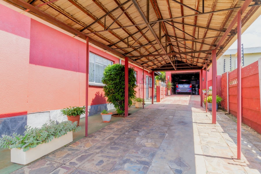 3 Bedroom Property for Sale in Florida Lake Gauteng