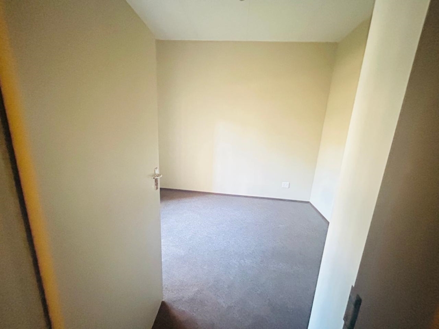 To Let 3 Bedroom Property for Rent in North Riding Gauteng