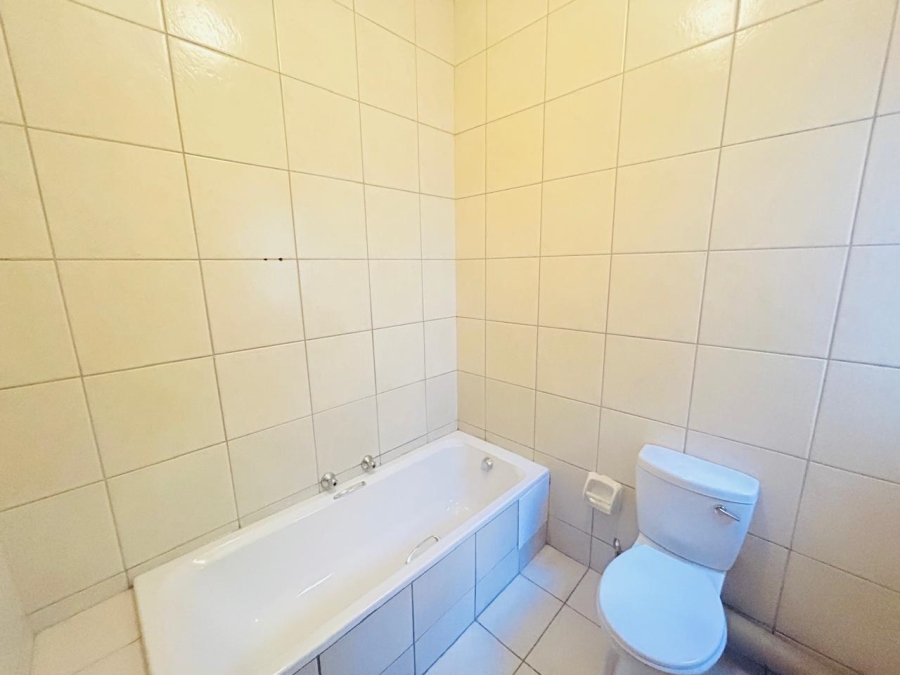 To Let 3 Bedroom Property for Rent in North Riding Gauteng