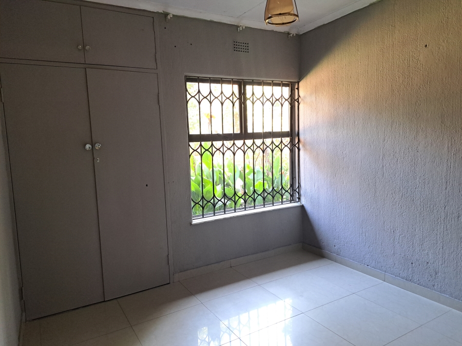 To Let 4 Bedroom Property for Rent in Brackendowns Gauteng