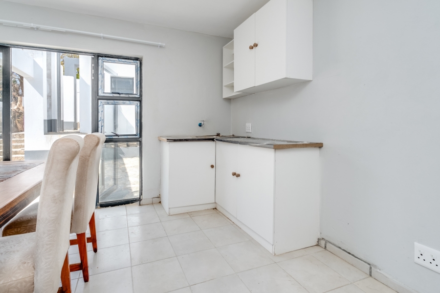 To Let 1 Bedroom Property for Rent in Maroeladal Gauteng