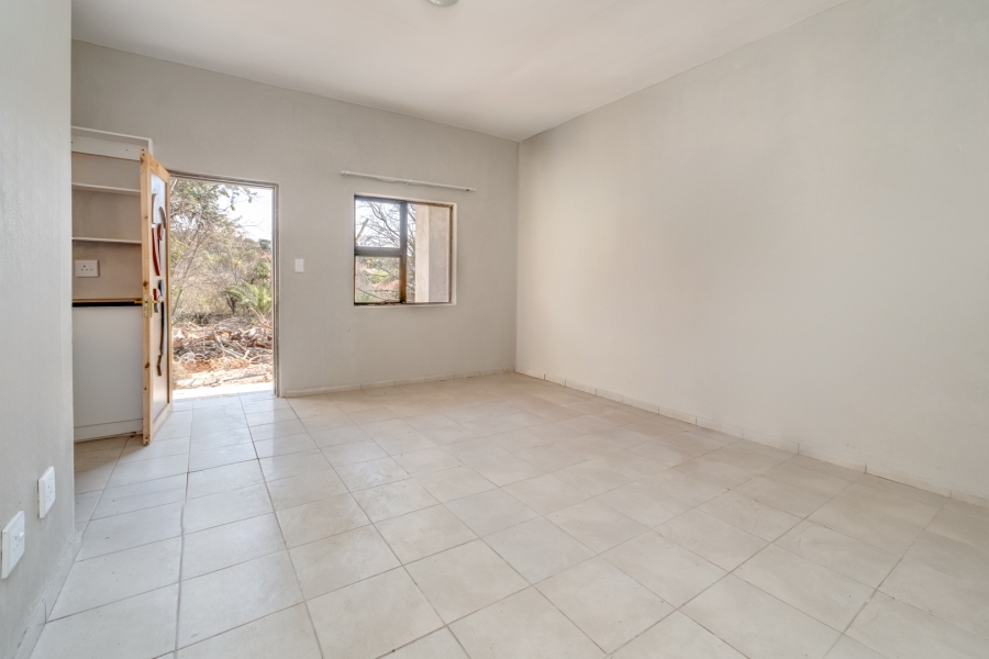 To Let 1 Bedroom Property for Rent in Maroeladal Gauteng