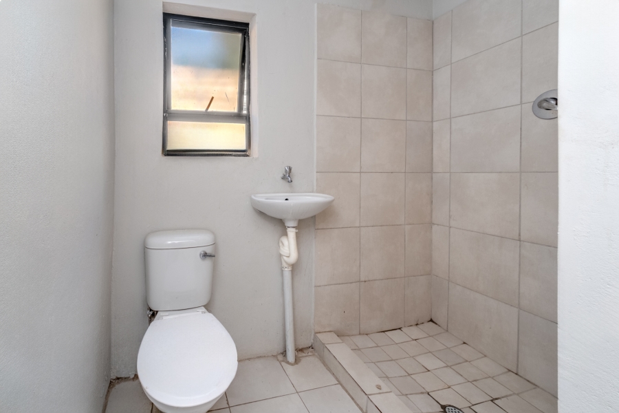 To Let 1 Bedroom Property for Rent in Maroeladal Gauteng
