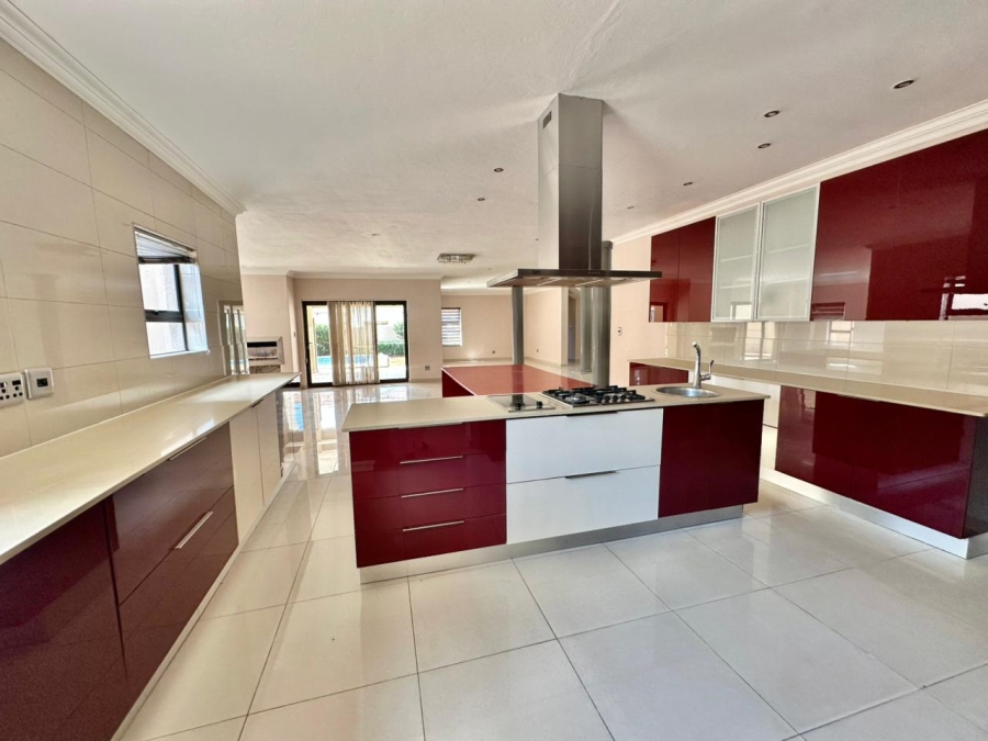 5 Bedroom Property for Sale in Monavoni Gauteng