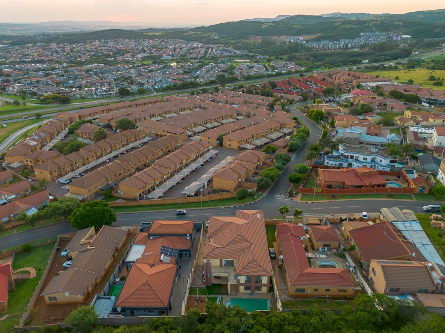 6 Bedroom Property for Sale in Liefde en Vrede Gauteng