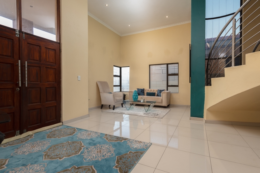 6 Bedroom Property for Sale in Liefde en Vrede Gauteng