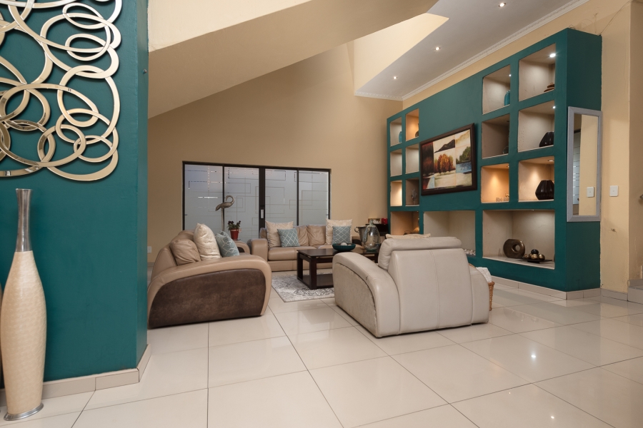 6 Bedroom Property for Sale in Liefde en Vrede Gauteng