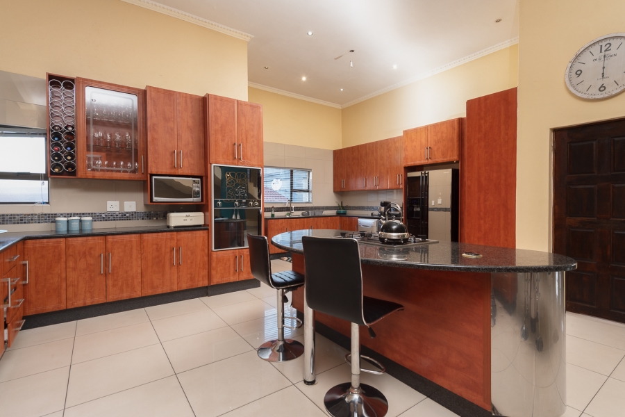 6 Bedroom Property for Sale in Liefde en Vrede Gauteng