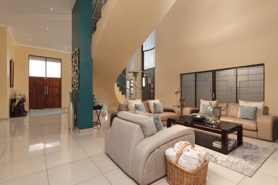 6 Bedroom Property for Sale in Liefde en Vrede Gauteng