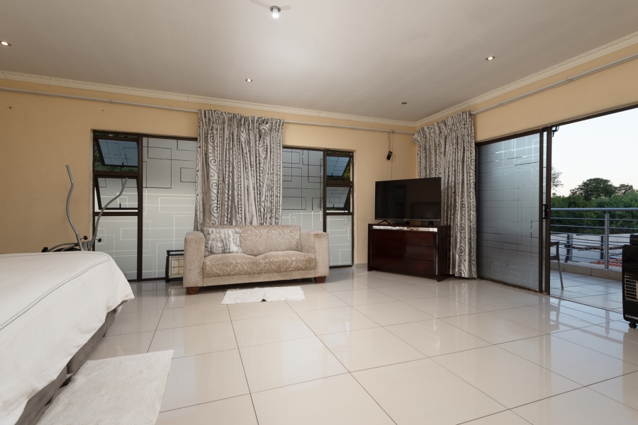 6 Bedroom Property for Sale in Liefde en Vrede Gauteng