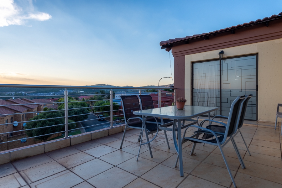 6 Bedroom Property for Sale in Liefde en Vrede Gauteng