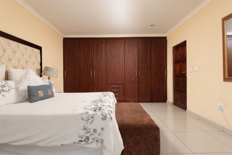 6 Bedroom Property for Sale in Liefde en Vrede Gauteng