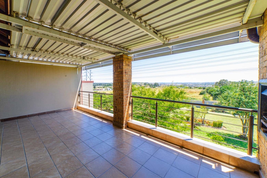 1 Bedroom Property for Sale in Carlswald Gauteng