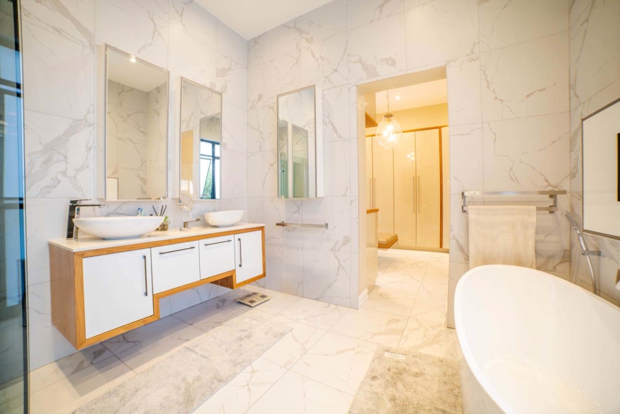 5 Bedroom Property for Sale in Steyn City Gauteng