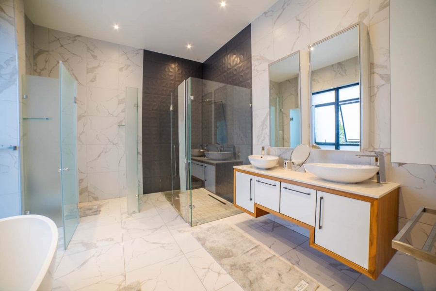 5 Bedroom Property for Sale in Steyn City Gauteng