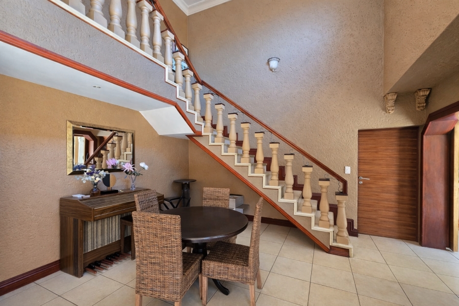 To Let 4 Bedroom Property for Rent in Willowbrook Gauteng