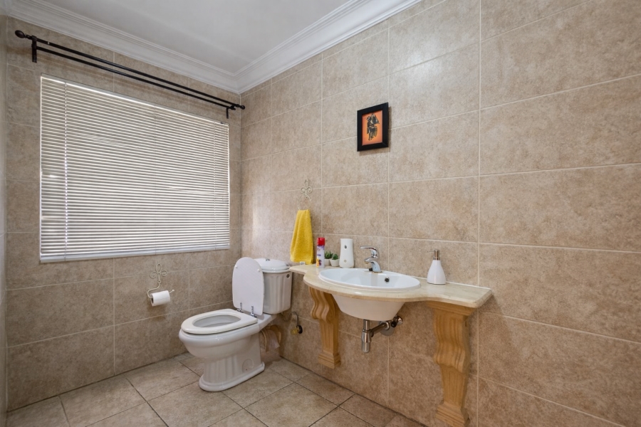 To Let 4 Bedroom Property for Rent in Willowbrook Gauteng