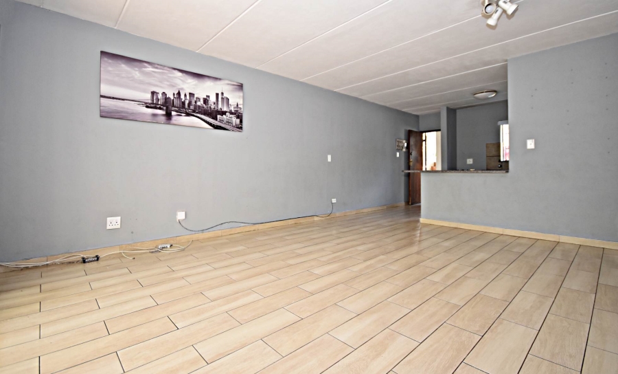 3 Bedroom Property for Sale in Sonneglans Gauteng