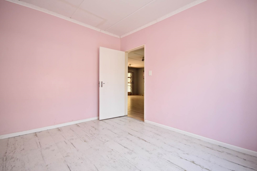 3 Bedroom Property for Sale in Sonneglans Gauteng