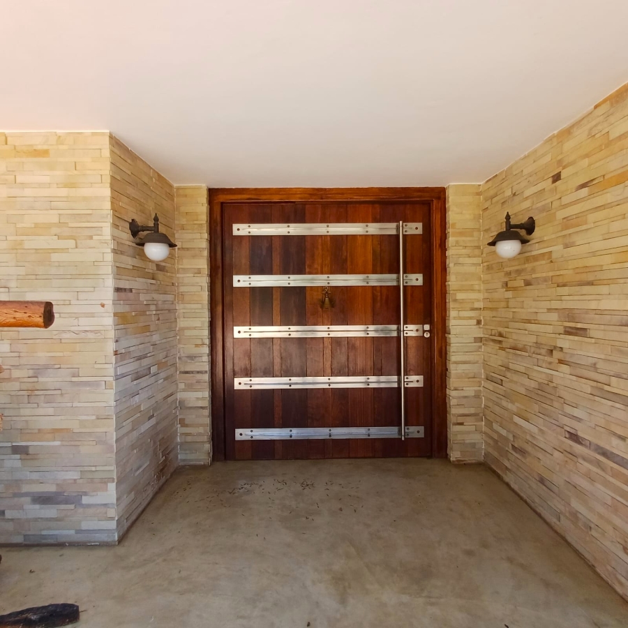 5 Bedroom Property for Sale in Sterkfontein A H Gauteng