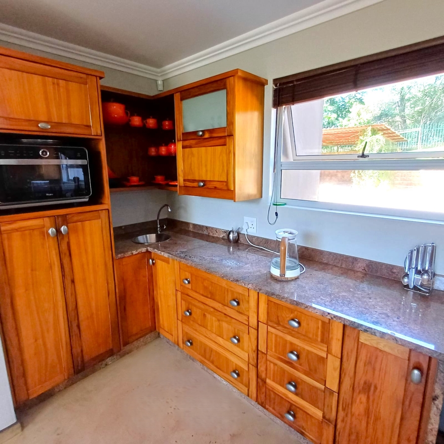 5 Bedroom Property for Sale in Sterkfontein A H Gauteng