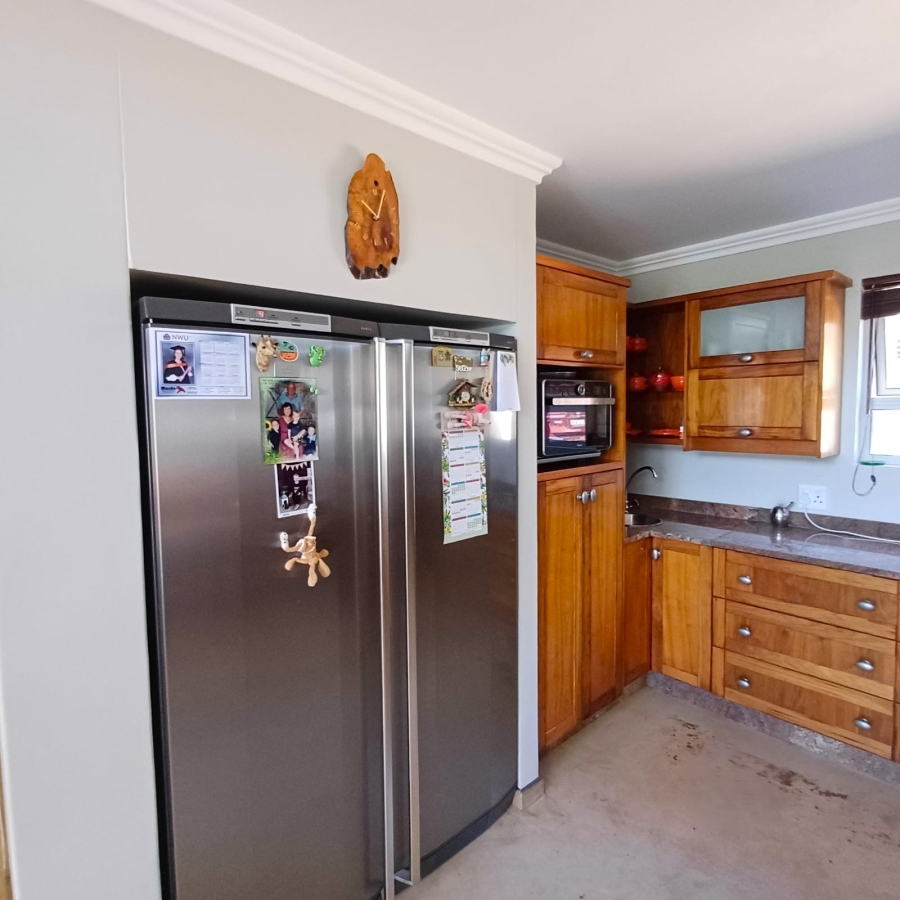 5 Bedroom Property for Sale in Sterkfontein A H Gauteng