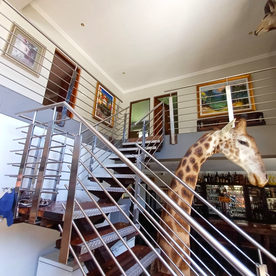 5 Bedroom Property for Sale in Sterkfontein A H Gauteng