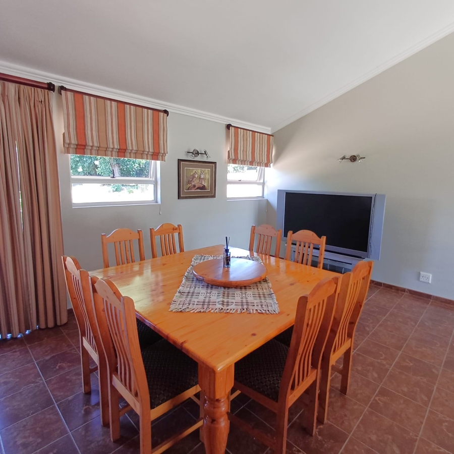 5 Bedroom Property for Sale in Sterkfontein A H Gauteng