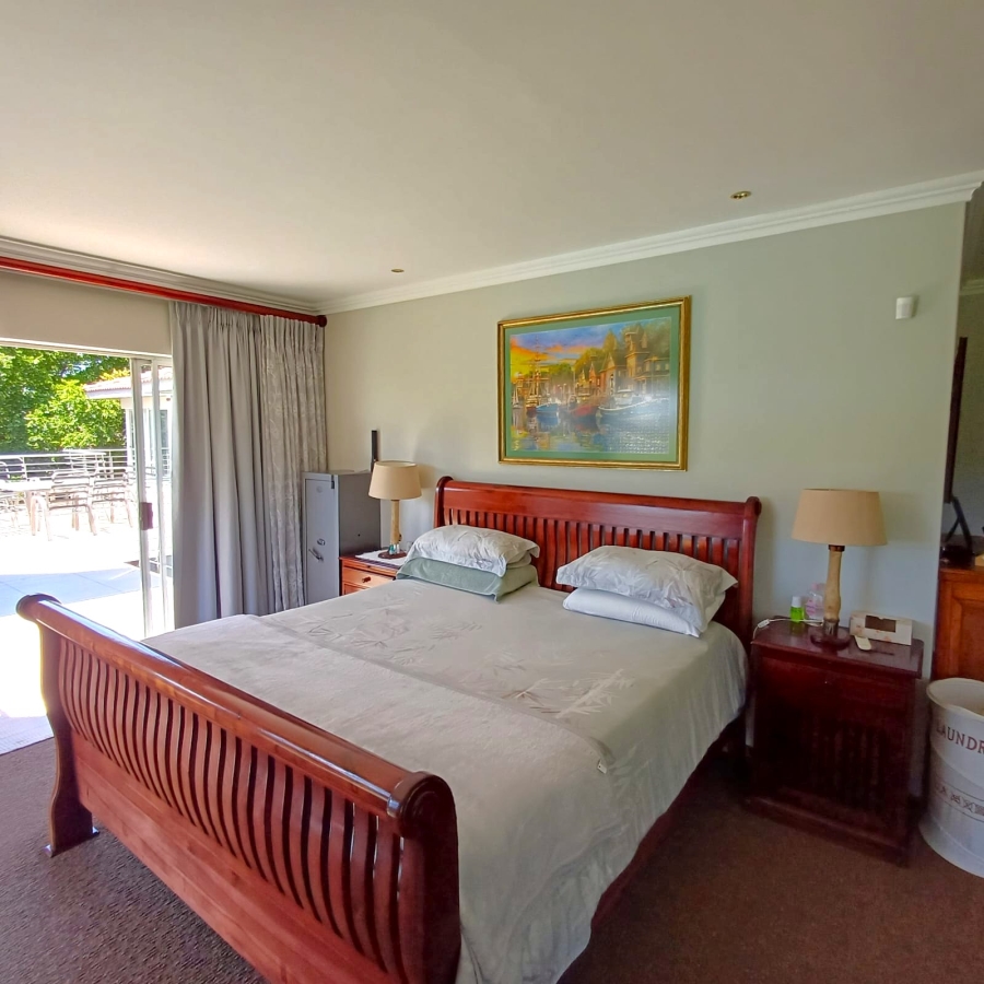 5 Bedroom Property for Sale in Sterkfontein A H Gauteng