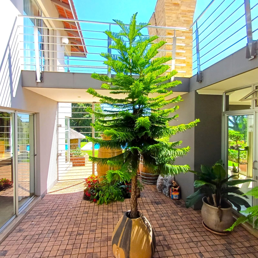 5 Bedroom Property for Sale in Sterkfontein A H Gauteng