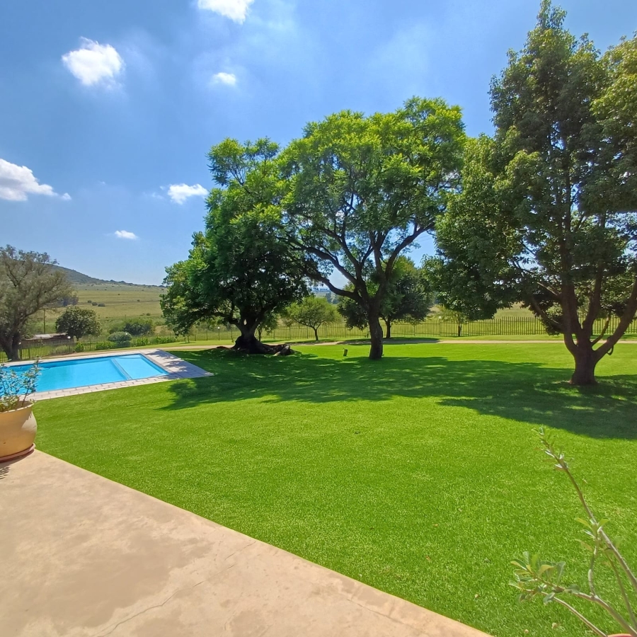 5 Bedroom Property for Sale in Sterkfontein A H Gauteng