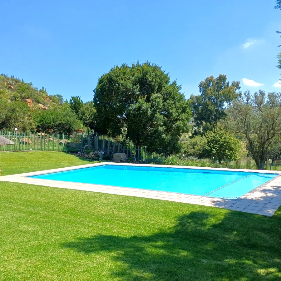 5 Bedroom Property for Sale in Sterkfontein A H Gauteng