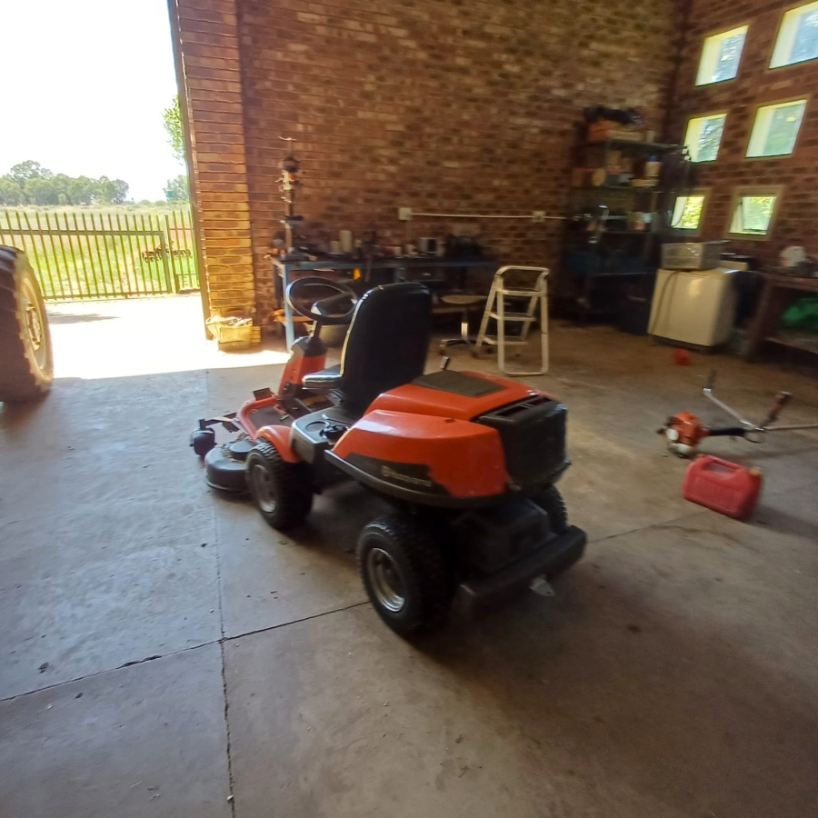 5 Bedroom Property for Sale in Sterkfontein A H Gauteng