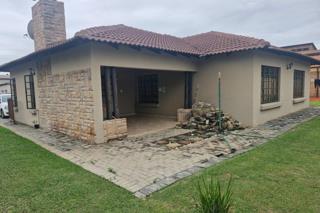 3 Bedroom Property for Sale in Theresa Park Gauteng