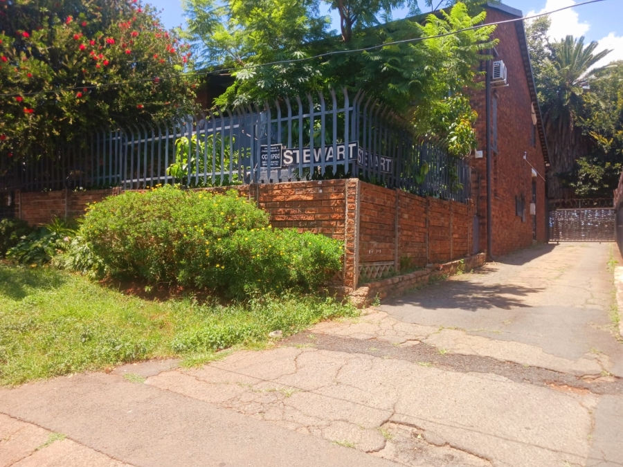 1 Bedroom Property for Sale in Windsor West Gauteng