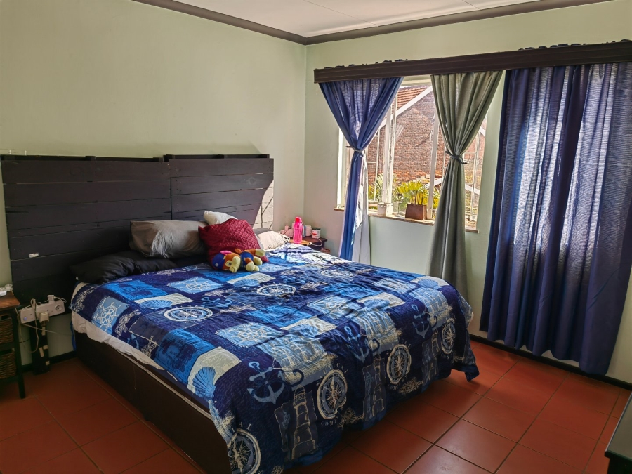 2 Bedroom Property for Sale in Garsfontein Gauteng