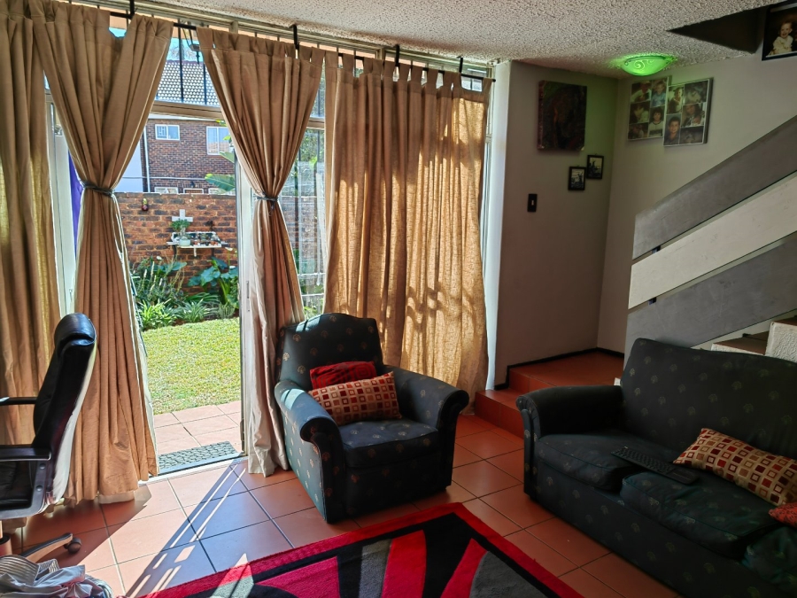 2 Bedroom Property for Sale in Garsfontein Gauteng