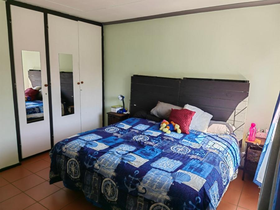 2 Bedroom Property for Sale in Garsfontein Gauteng